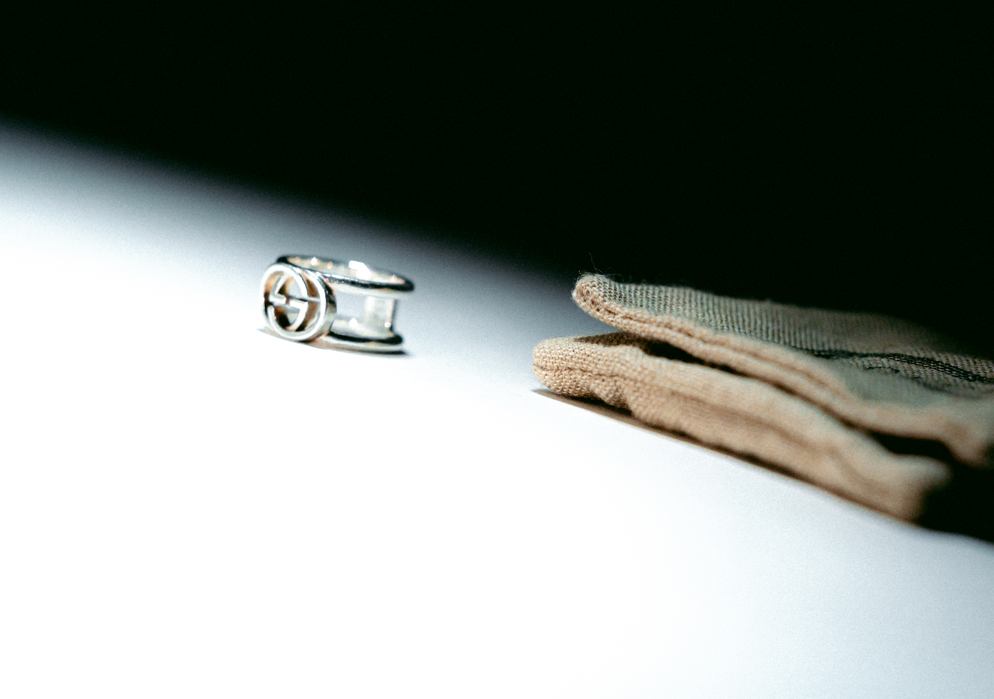 Gucci Interlocking GG Ring