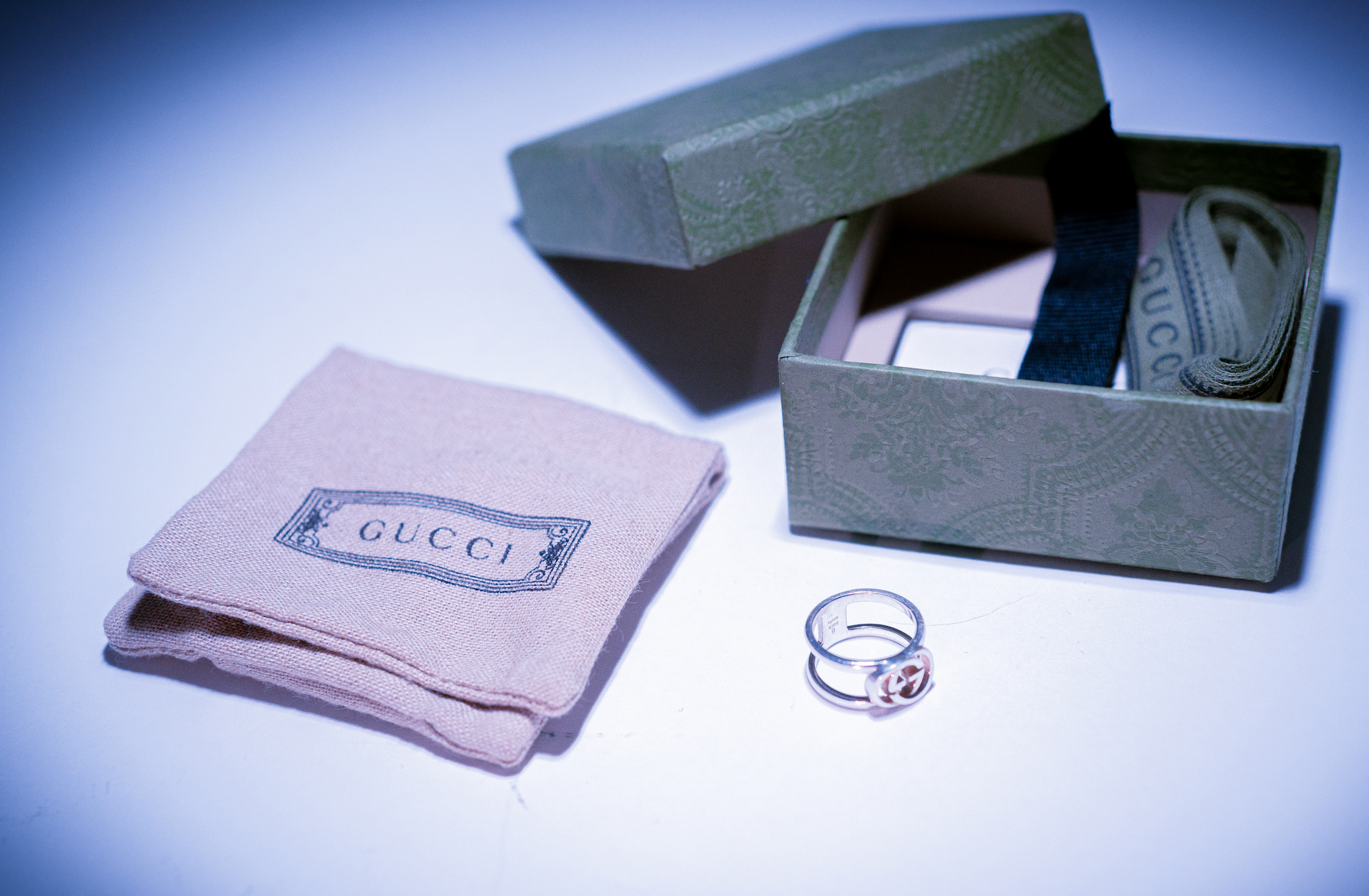 Gucci Interlocking GG Ring