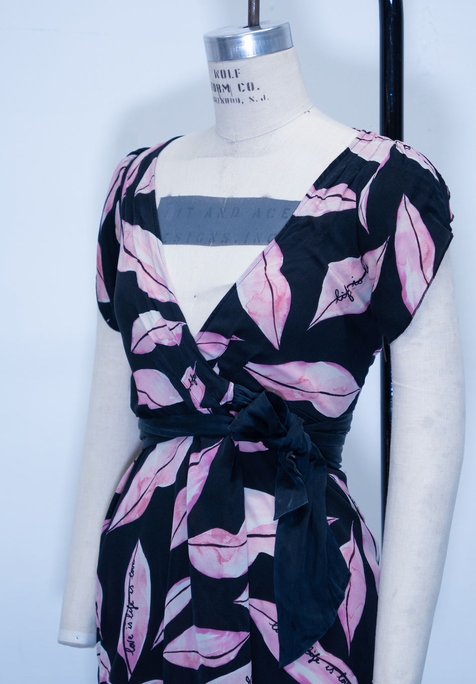 Diane Von Furstenberg Silk Wrap Lips Dress