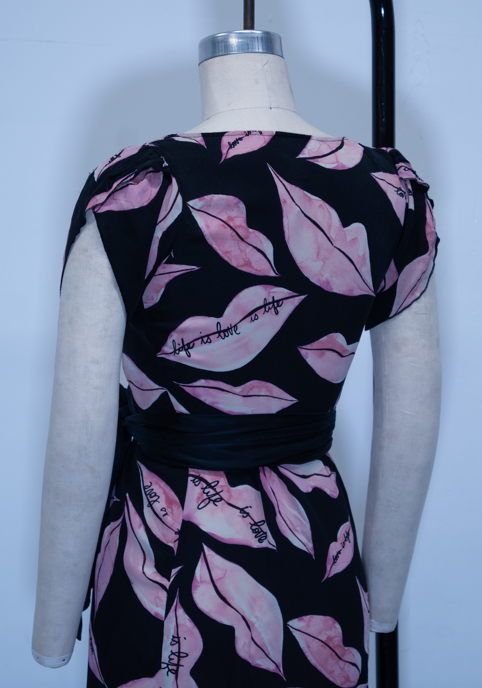 Diane Von Furstenberg Silk Wrap Lips Dress