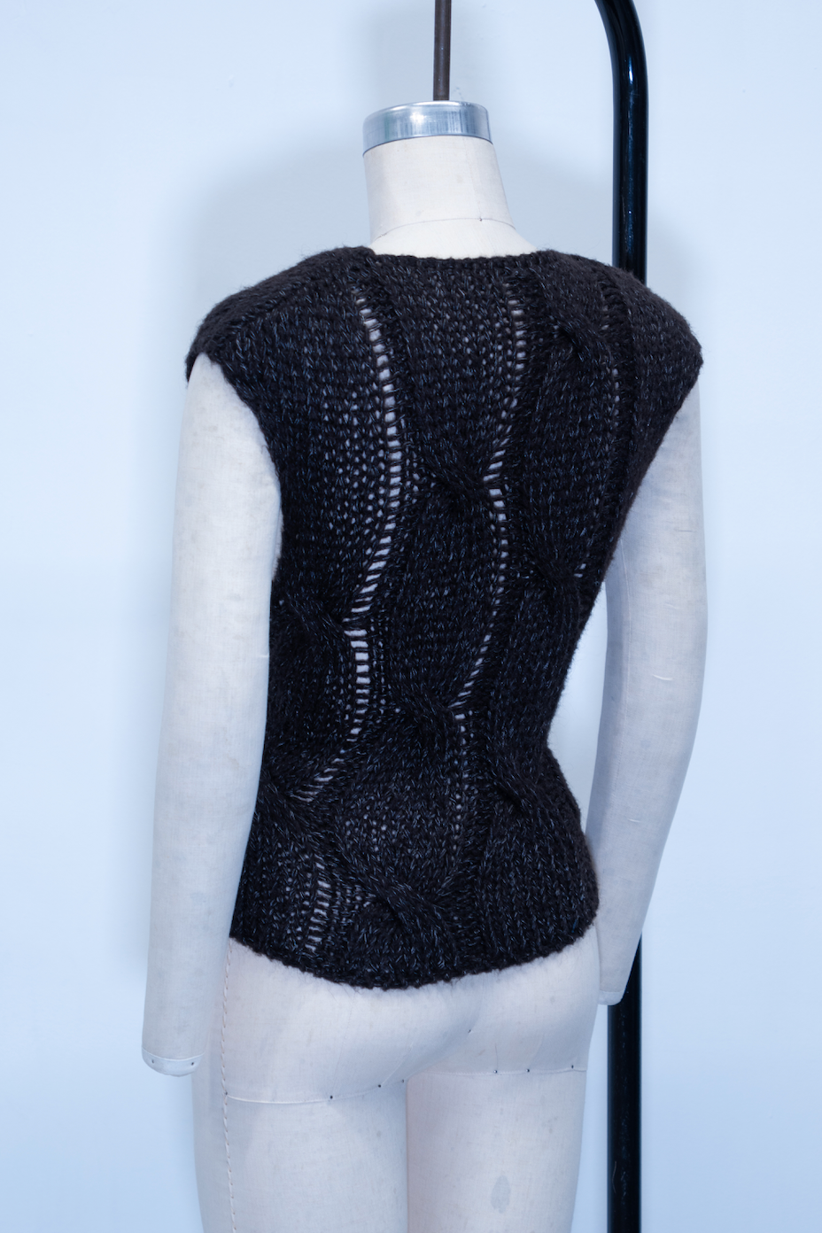 Sarah Pacini Tie Front Knit Top