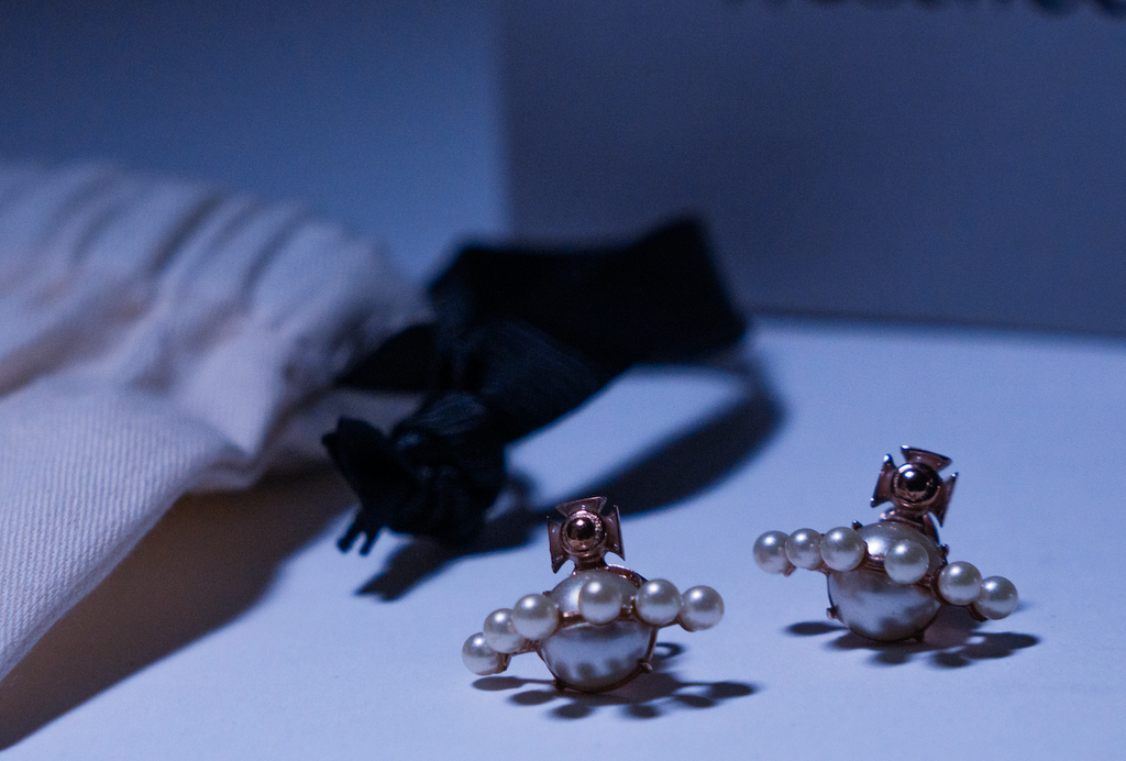 Vivienne Westwood Pearl Orb Rose Gold Stud Earrings